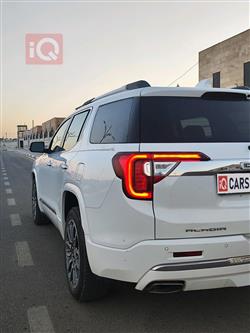 GMC Acadia